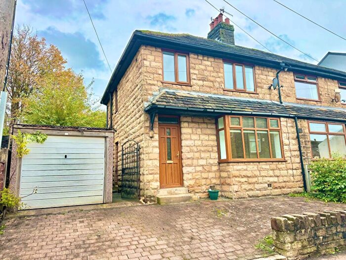 3 Bedroom Semi Detached House To Rent In Harley Street Todmorden, OL14