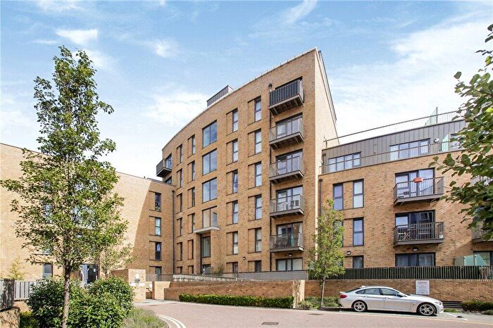 1 Bedroom Apartment For Sale In Palladian Court, Cabot Close, Croydon, CR0