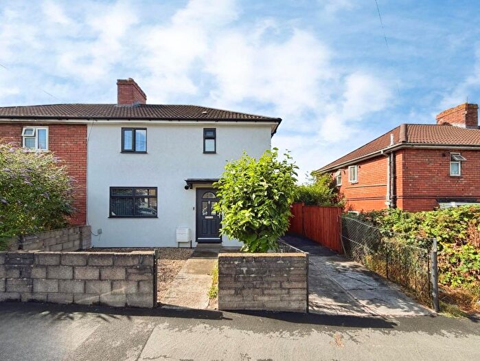 3 Bedroom Semi Detached House For Sale In Redcatch Road, Bristol, BS3
