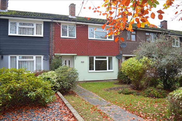 3 Bedroom House For Sale In Meadgate Avenue, Chelmsford, CM2
