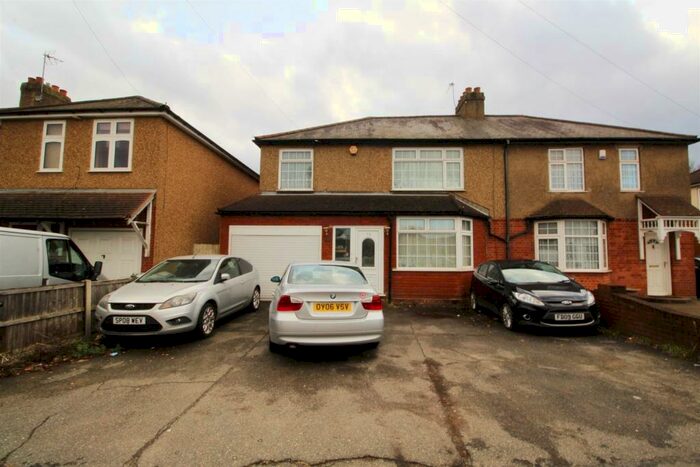 4 Bedroom Semi-Detached House To Rent In Windmill Lane, Cheshunt, EN8