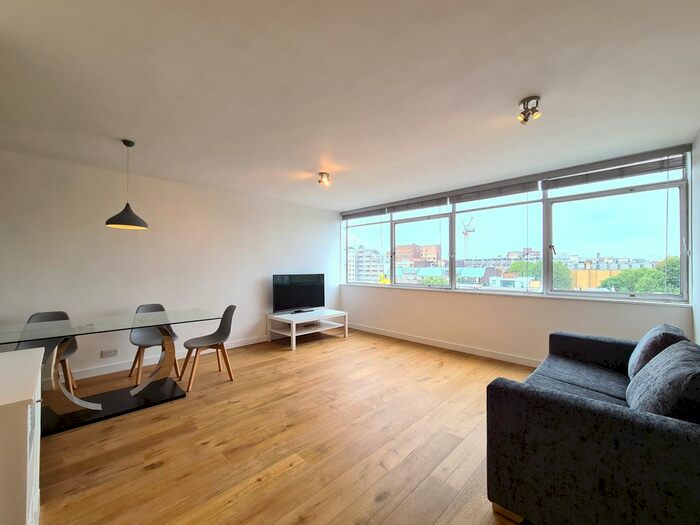 2 Bedroom Flat To Rent In Craven Hill Gardens, Lancaster Gate, Queensway, Bayswater, London, W2