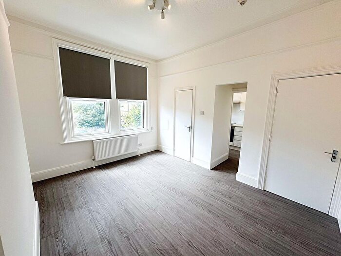 Studio To Rent In Eardley Road, Streatham, SW16