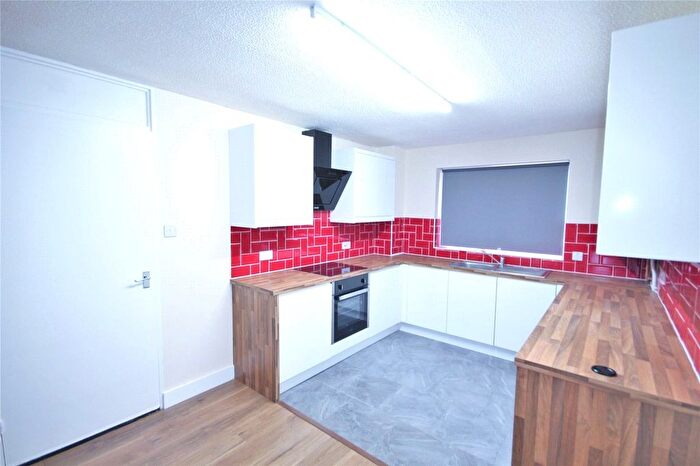 3 Bedroom Detached House To Rent In Baxter Road, London, E16