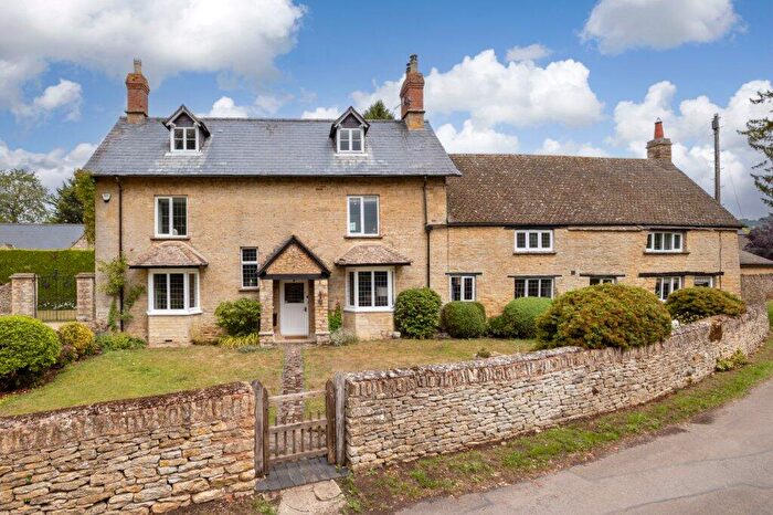 5 Bedroom Detached House For Sale In Vicarage Lane, Long Compton, Shipston-on-Stour, Warwickshire, CV36