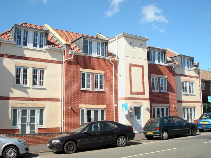 Block Of Flats To Rent In Bell Hill Road, Bristol, BS5