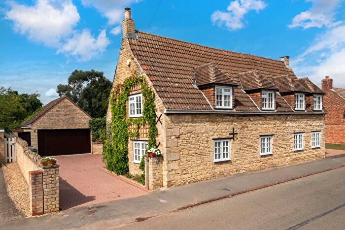 4 Bedroom Detached House For Sale In West End, Langtoft, PE6