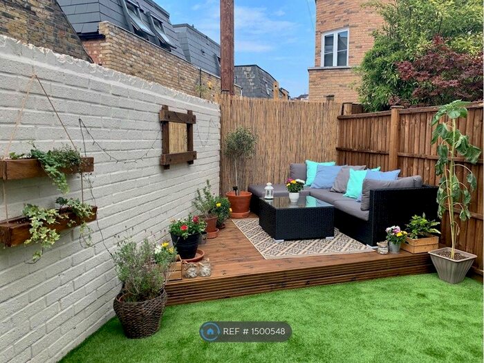 3 Bedroom Terraced House To Rent In Brathway Rd, London, SW18