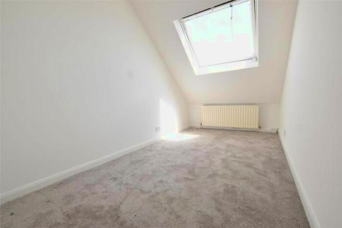 1 Bedroom Flat To Rent In Fernwood Avenue, Streatham, SW16