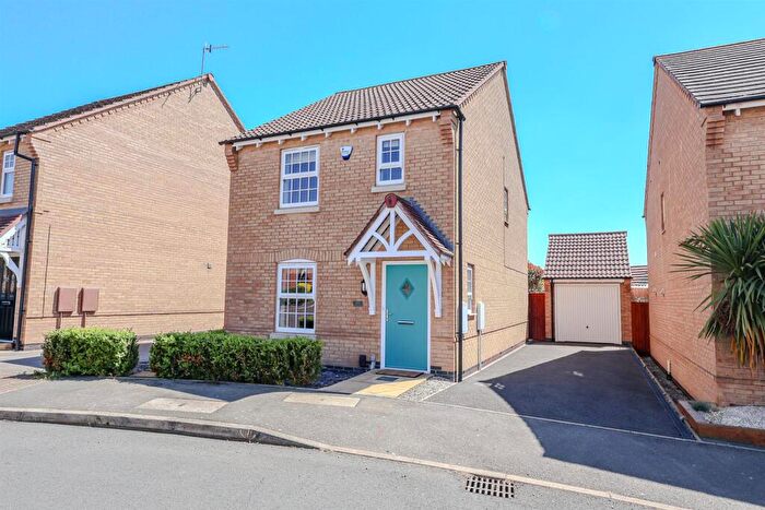 3 Bedroom Detached House For Sale In Ashington Drive, Arnold, Nottingham, NG5