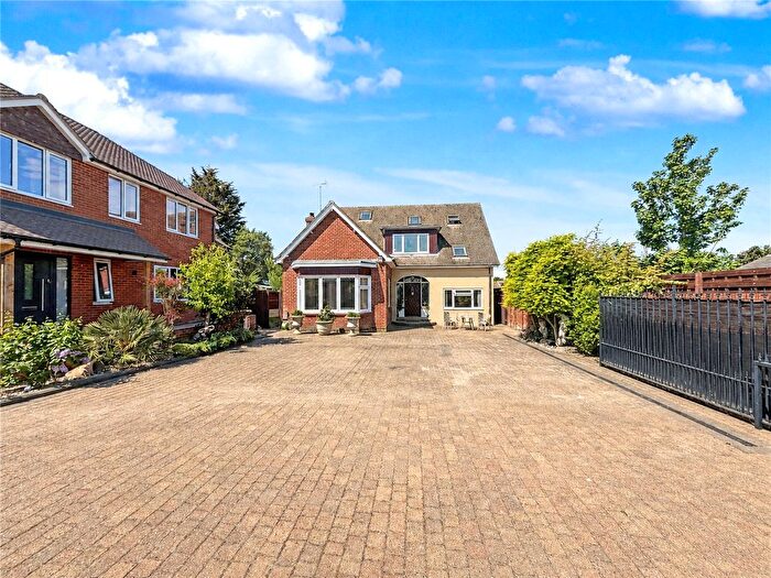 5 Bedroom Bungalow For Sale In Junction Road, Gillingham, Kent, ME7