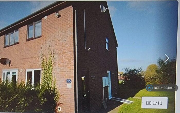 2 Bedroom Maisonette To Rent In Guillemot Lane, Wellingborough, NN8