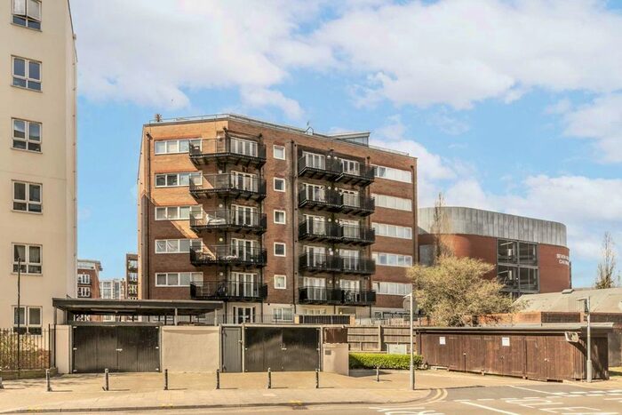 1 Bedroom Flat To Rent In Skerne Road, Kingston Upon Thames, KT2