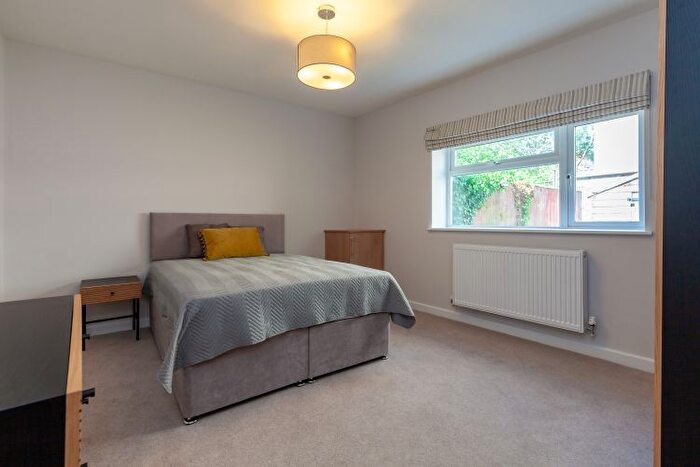 3 Bedroom Flat To Rent In Walton Street, Jericho, OX2