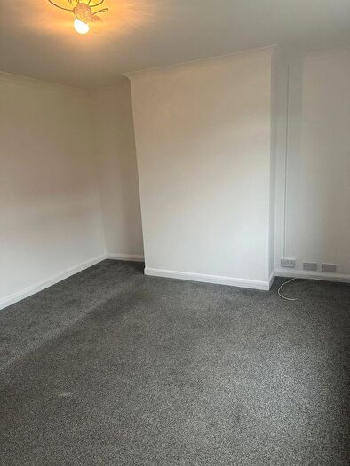 3 Bedroom End Of Terrace House To Rent In Sutton Road, Doncaster, DN6