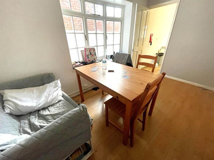 4 Bedroom Terraced House For Sale In Napier Road, Southsea, PO5