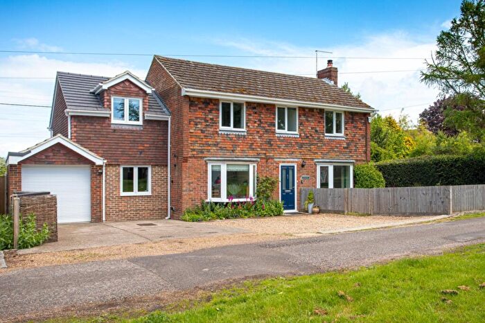 4 Bedroom Detached House For Sale In Throwley Forstal, Faversham, Kent, ME13