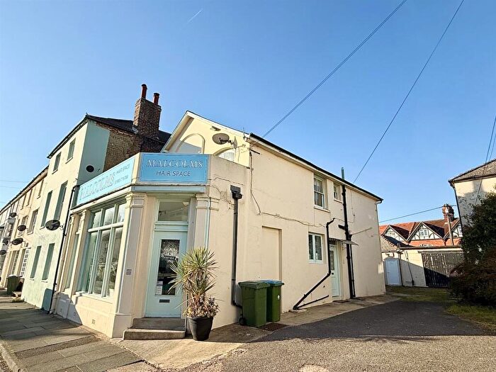 2 Bedroom Apartment To Rent In Western Road, Littlehampton, BN17