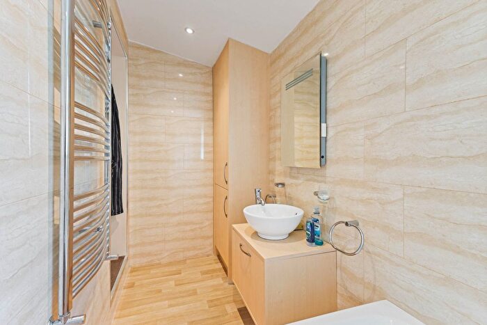 3 Bedroom Semi-detached House For Sale In Stoney Lane, Hall Green, Wakefield, WF4