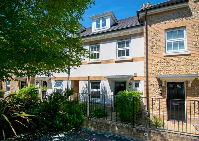 4 Bedroom Town House To Rent In Bailey Lane, Wilton, Salisbury, SP2