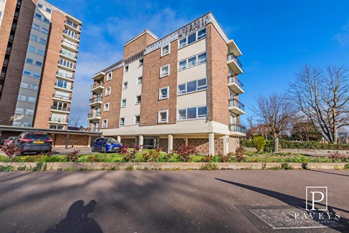 2 Bedroom Apartment For Sale In The Esplanade, Frinton-On-Sea, CO13
