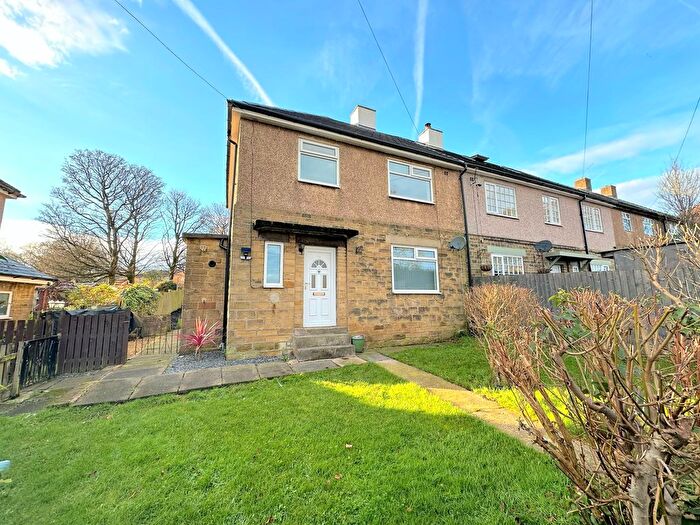 3 Bedroom Semi-Detached House To Rent In Dean Lane, Sowerby Bridge, HX6