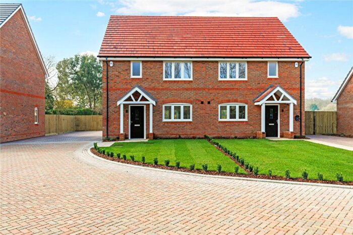 3 Bedroom Semi-Detached House For Sale In Meadow View, Aldermaston Road, Pamber End, Tadley, RG26