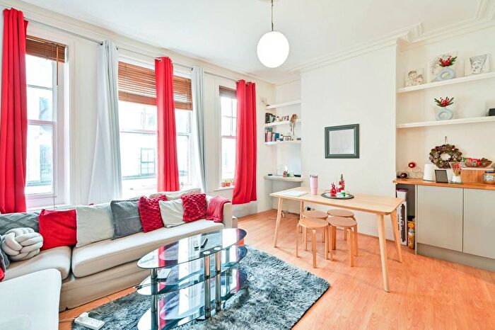 1 Bedroom Flat For Sale In Church Road, Crystal Palace, London, SE19