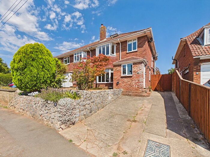4 Bedroom Semi-Detached House For Sale In Haygrove Road, Bridgwater, TA6