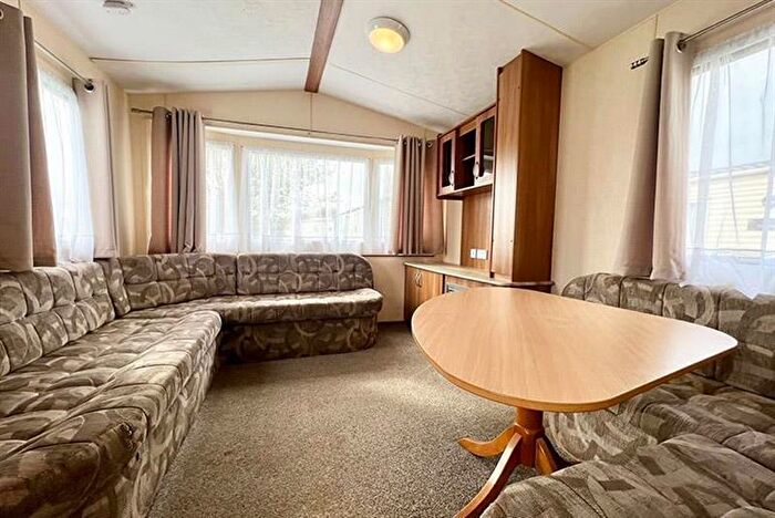 2 Bedroom Park Home For Sale In Tattershall Lakes Country Park, LN4