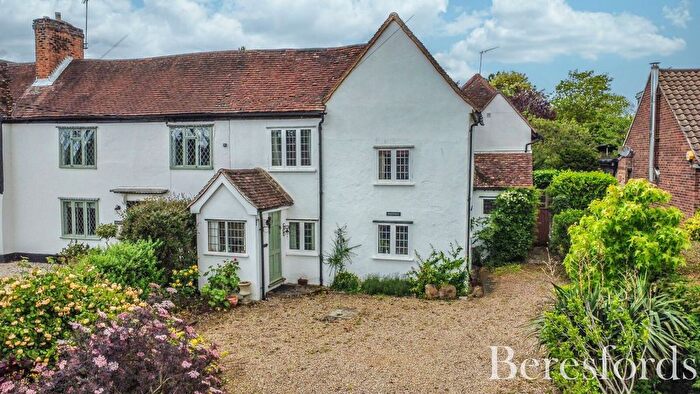 3 Bedroom Semi-Detached House For Sale In Blasford Hill, Little Waltham, CM3