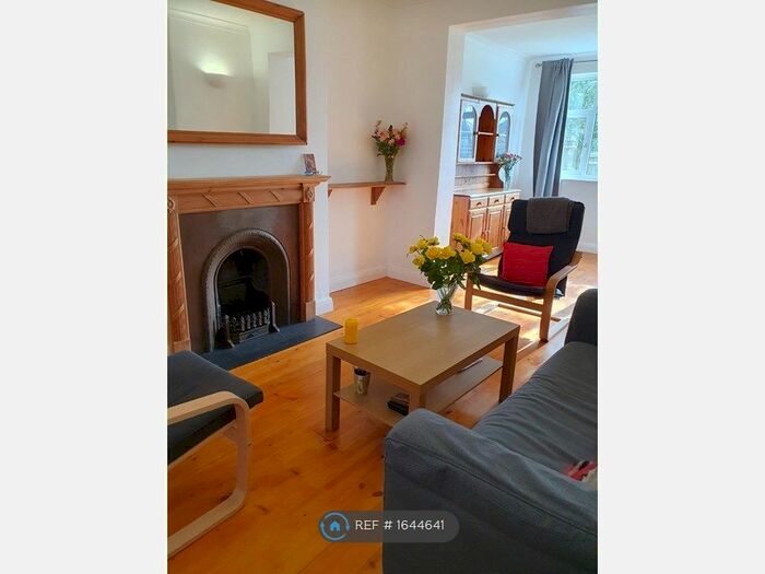 4 Bedroom Terraced House To Rent In Aylward Road, London, SW20