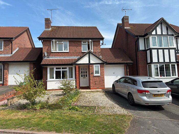 3 Bedroom Detached House For Sale In Hallahan Close, Stone, Staffordshire, ST15