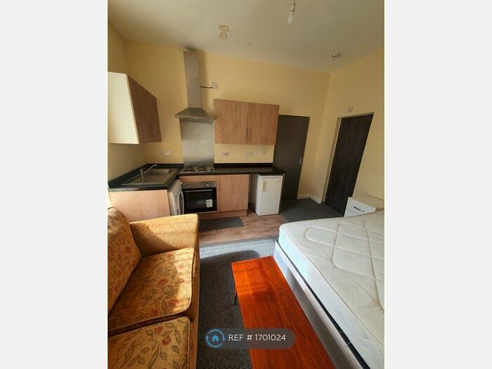 Studio To Rent In Grape Street, Allerton, Bradford, BD15