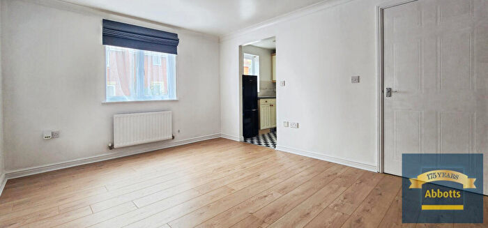 2 Bedroom Apartment To Rent In Hakewill Way, Colchester, CO4