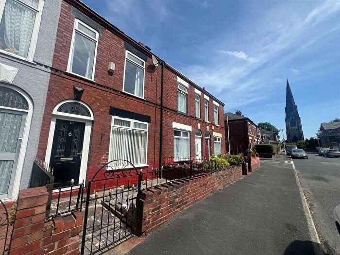 2 Bedroom House To Rent In Torkington Street, Stockport, SK3