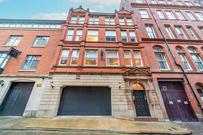 5 Bedroom Terraced House For Sale In Kirk House, Ristes Place, Nottingham, NG1