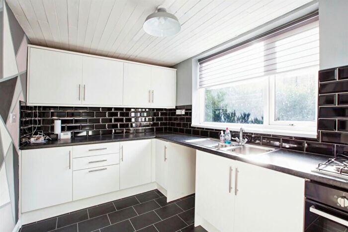 2 Bedroom Semi-Detached Bungalow For Sale In Longhouse Drive, Denholme, Bradford, BD13