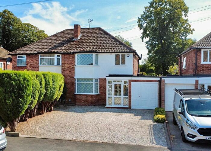3 Bedroom Semi-Detached House For Sale In Overton Drive, Water Orton, Birmingham, B46