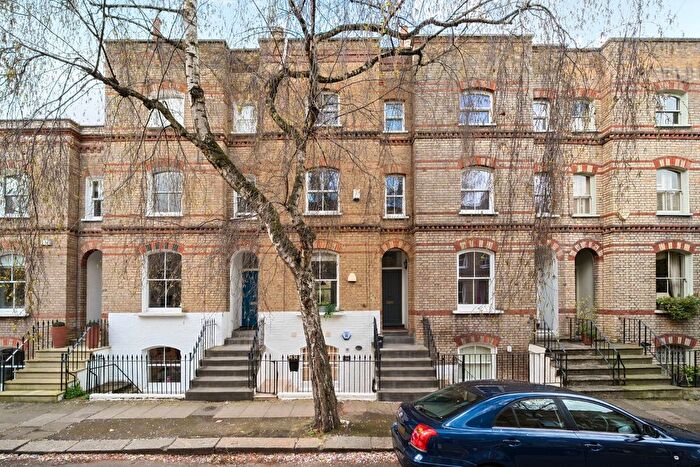 2 Bedroom Flat For Sale In Methley Street, London, SE11