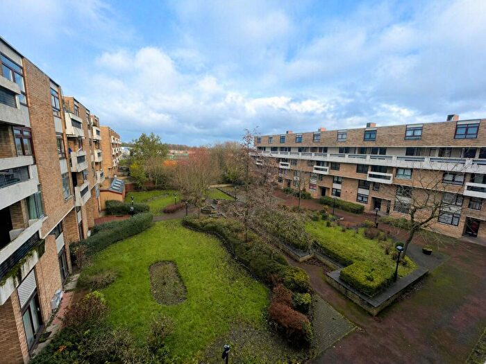 1 Bedroom Flat For Sale In Kenilworth Court, Washington, NE37