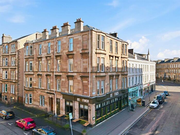 2 Bedroom Flat For Sale In / Derby Street, Finnieston, G3
