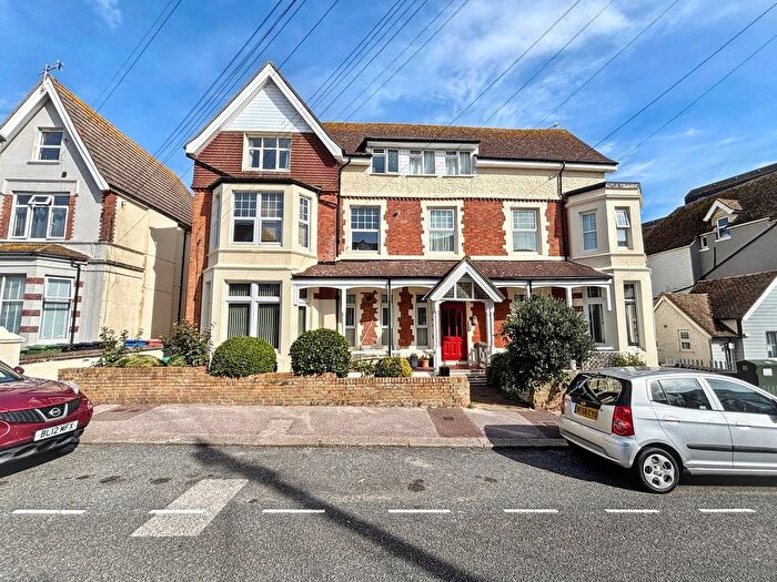 1 Bedroom Flat For Sale In Eversley Road, Bexhill-On-Sea, TN40