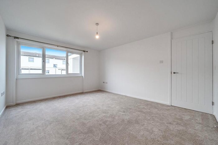 2 Bedroom End Of Terrace House To Rent In Kenley Avenue, Carterton, OX18