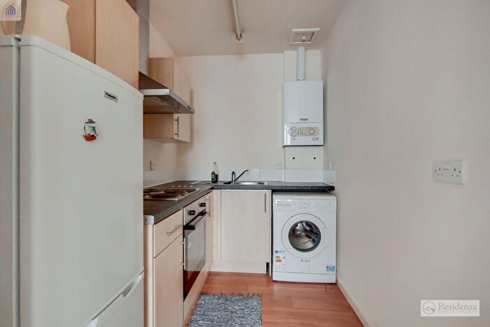 Studio To Rent In High Street, Thornton Heath, CR7