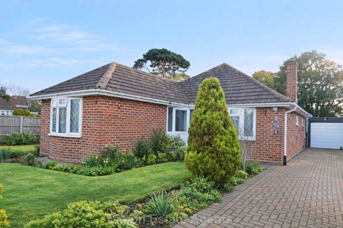 3 Bedroom Detached Bungalow For Sale In Diana Close, Gosport, PO12