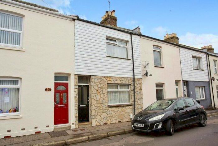 2 Bedroom Property To Rent In Mayfield Road, Gosport, PO12