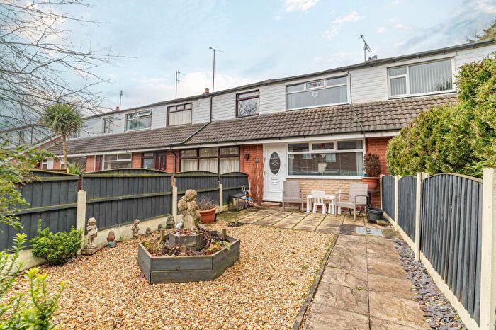 3 Bedroom Terraced House For Sale In Kent Walk, Heywood, OL10