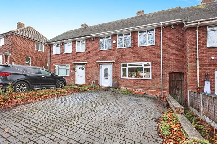 3 Bedroom Terraced House For Sale In Lambeth Road, Kingstanding, Birmingham, B44