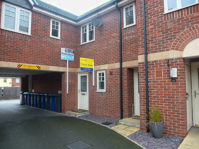 2 Bedroom Apartment To Rent In Caroline Court, Burton On Trent, DE14